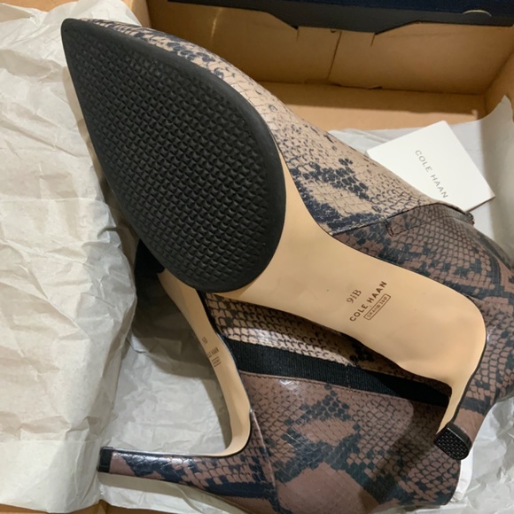 Cole Haan Grand Ambition Arietta Snake Print Bootie Leather Pointed Toe Boot 9.5 - Picture 9 of 11